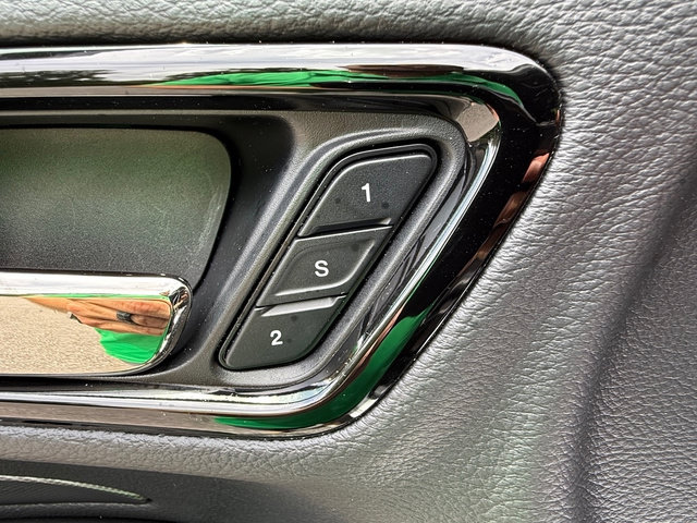 Used 2022 Dodge Durango GT RWD image 12