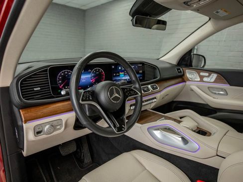 Used 2024 Mercedes-Benz GLE 450 4MATIC image 16