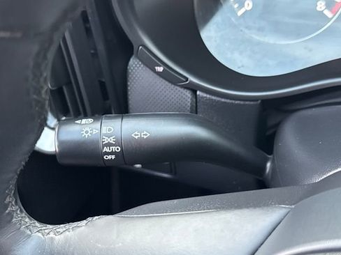 Used 2025 MAZDA CX-50 AWD 2.5 S w/ Preferred Package image 17