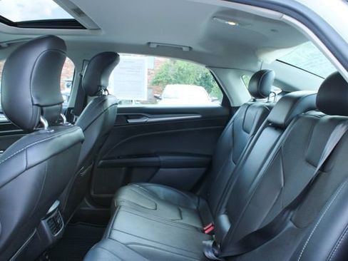 Used 2014 Ford Fusion Titanium FWD image 31