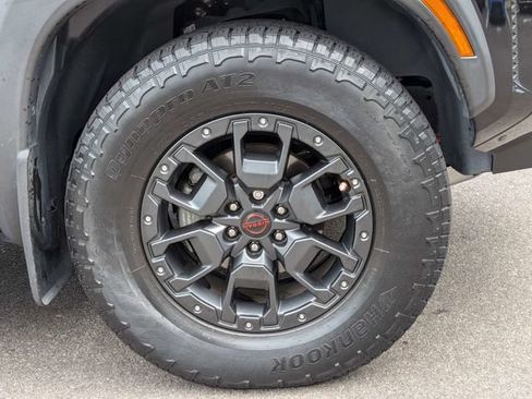 Used 2023 Nissan Frontier PRO-4X w/ Pro-4X Premium Package AWD/4WD image 12