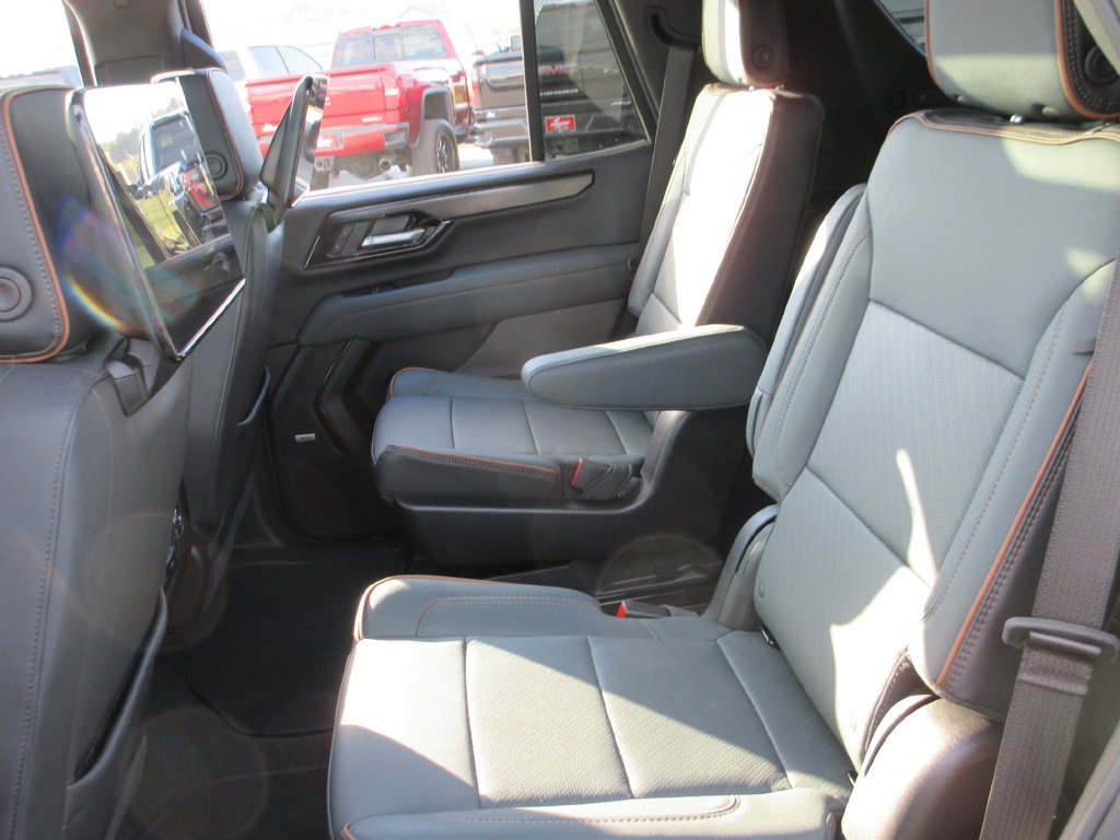 Certified 2026 GMC Yukon AT4 w/ AT4 Premium Plus Package AWD/4WD image 26