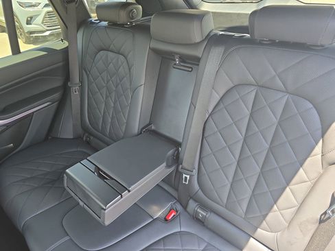 Used 2024 BMW X5 xDrive40i w/ M Sport Package AWD/4WD image 15