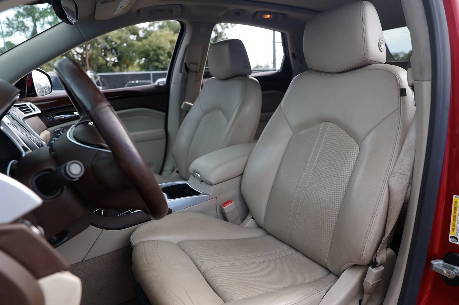 Used 2016 Cadillac SRX Luxury w/ Driver Awareness Package FWD image 20