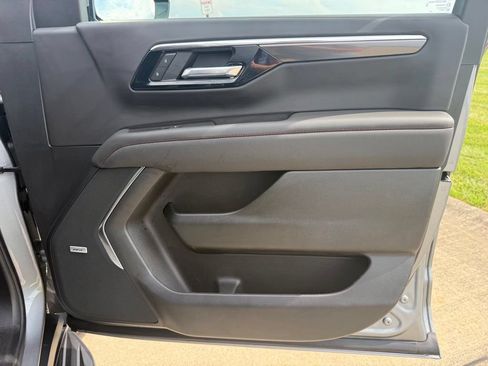 New 2026 Chevrolet Suburban RST w/ Advanced Technology Package AWD/4WD image 23