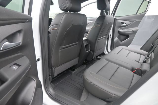 New 2026 Buick Envista Preferred FWD image 13
