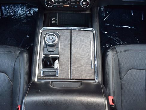 Used 2019 Ford Expedition Max Limited RWD image 36