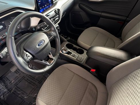Used 2022 Ford Escape SE w/ SE Sport Appearance Package FWD image 10