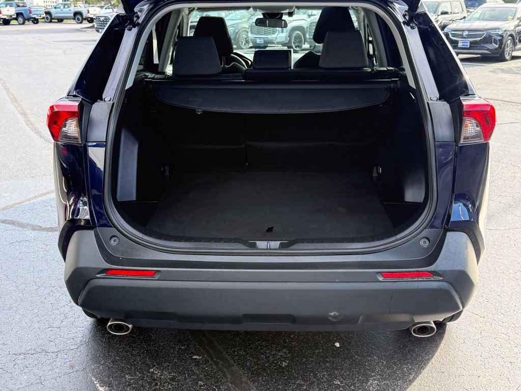 Certified 2023 Toyota RAV4 XLE w/ Convenience Package AWD/4WD image 17