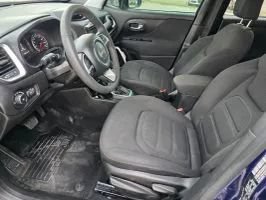 Used 2018 Jeep Renegade Latitude FWD image 17