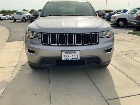 Used 2017 Jeep Grand Cherokee Laredo image 22