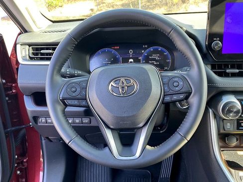 Used 2023 Toyota RAV4 Limited image 13