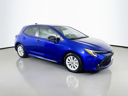 Used 2026 Toyota Corolla SE FWD image 3