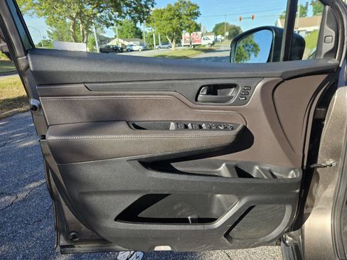 Used 2018 Honda Odyssey EX-L image 13