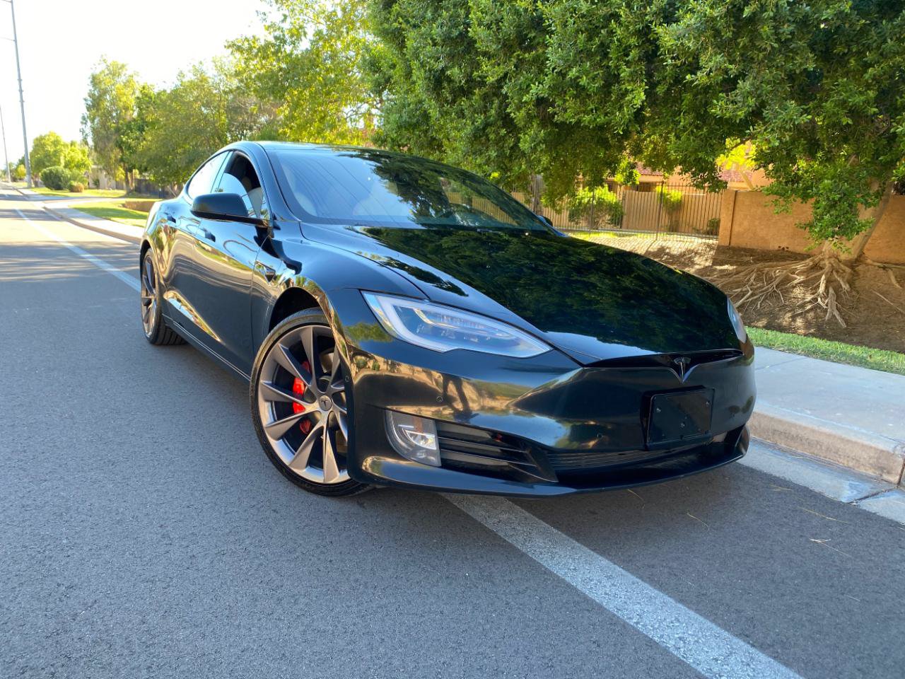 Used 2021 Tesla Model S Performance AWD/4WD image 2