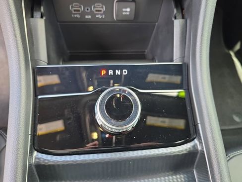 Used 2025 Jeep Grand Cherokee Limited w/ Black Appearance Package image 19