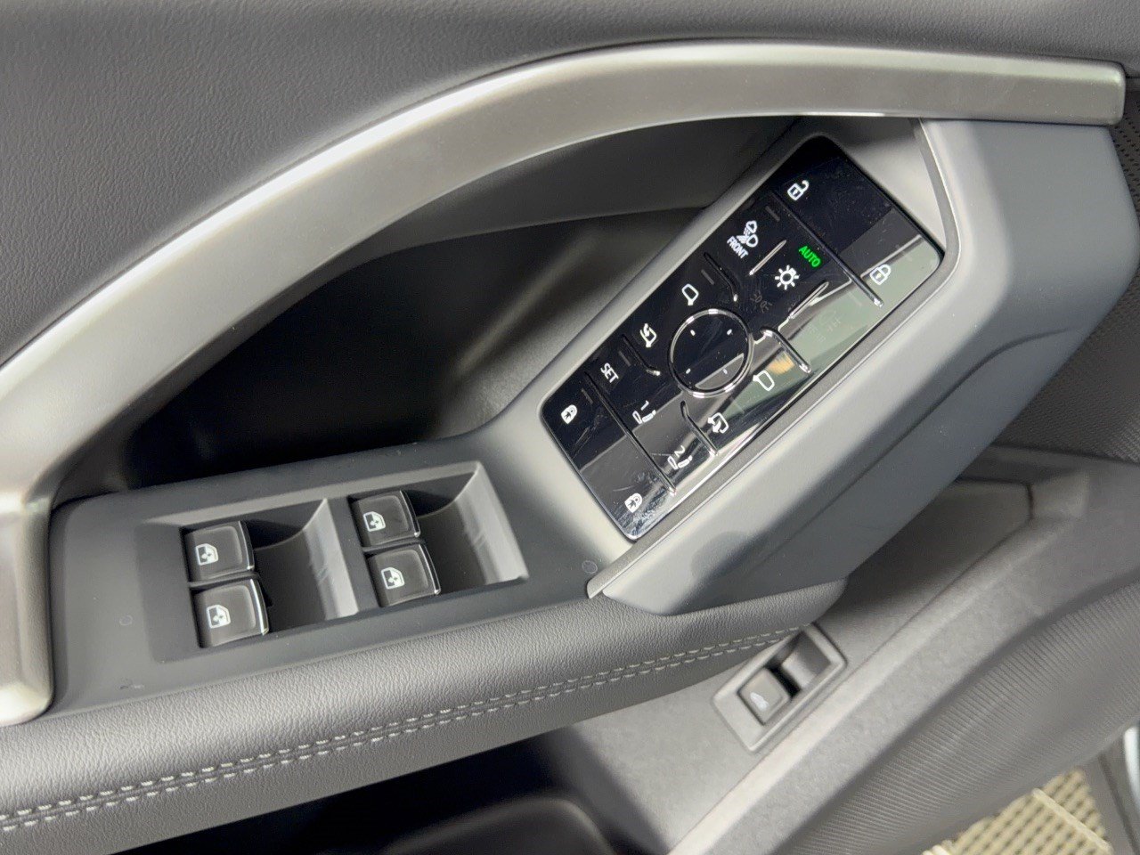 New 2026 Audi Q5 Premium Plus AWD/4WD image 15