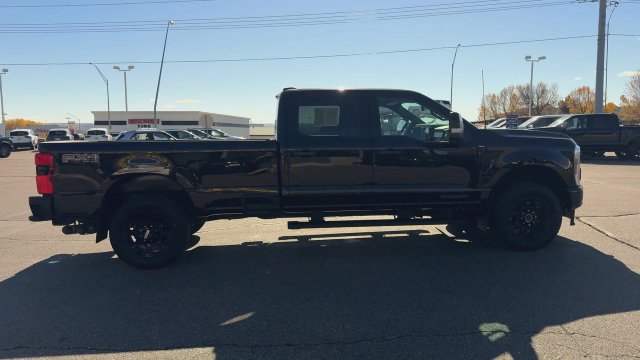 Used 2025 Ford F350 Lariat w/ Lariat Ultimate Package AWD/4WD image 9