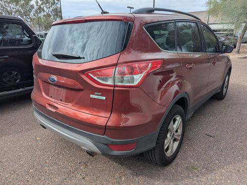 Used 2015 Ford Escape SE w/ Equipment Group 201A image 3