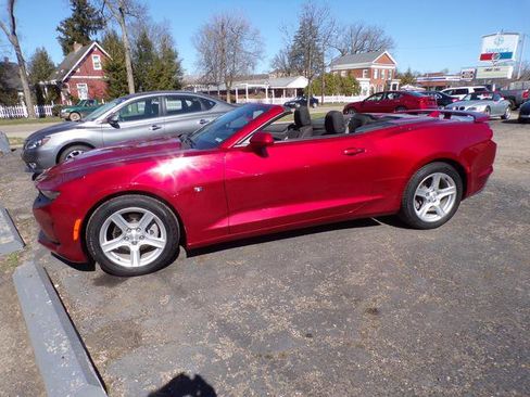 Used 2023 Chevrolet Camaro LT image 16