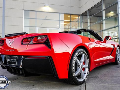 Used 2014 Chevrolet Corvette Stingray Convertible image 9