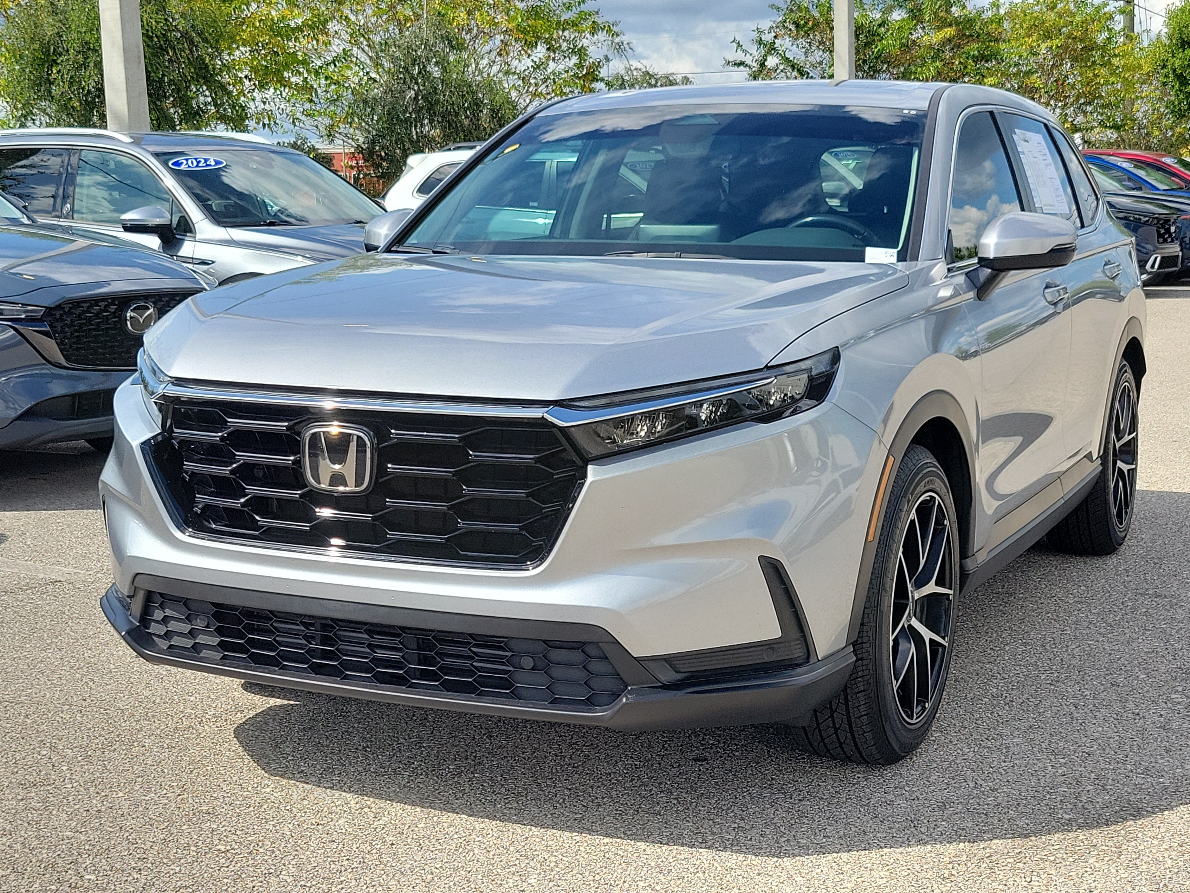 Used 2024 Honda CR-V EX-L image 3