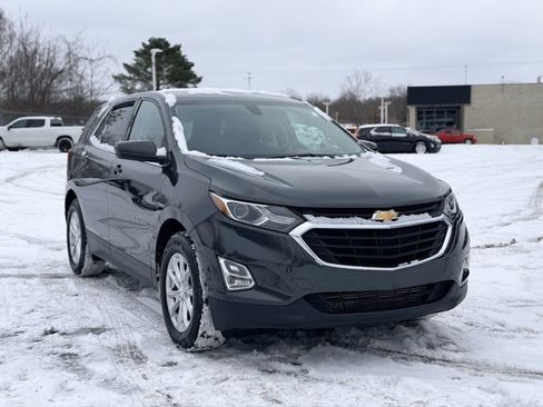 Used 2019 Chevrolet Equinox LT image 3