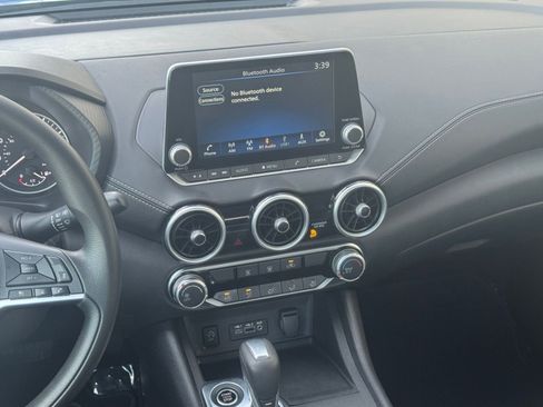 Used 2025 Nissan Sentra SV image 21