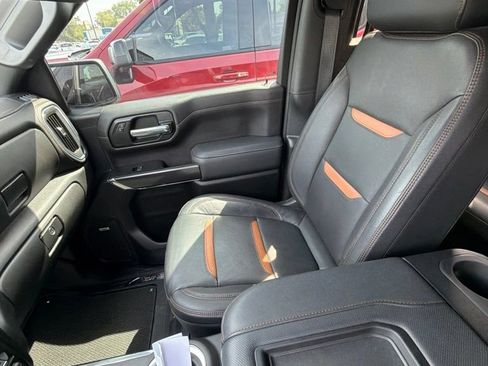 Used 2021 GMC Sierra 1500 AT4 w/ AT4 Premium Package AWD/4WD image 11