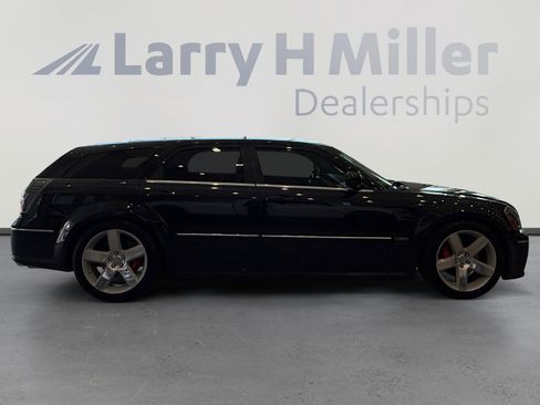 Used 2006 Dodge Magnum SRT8 w/ SRT Option Group III RWD image 6