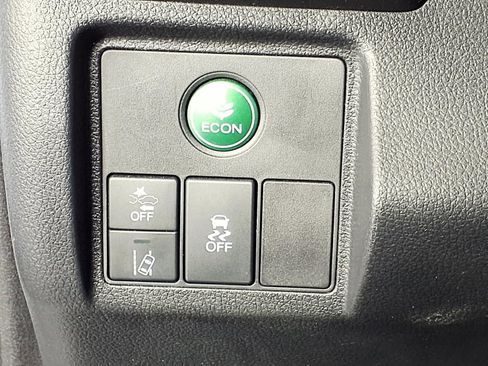 Used 2019 Honda HR-V EX image 17