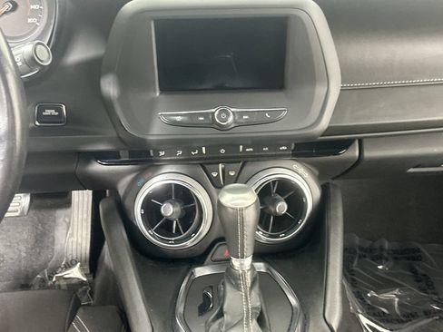 Used 2021 Chevrolet Camaro LT RWD image 18