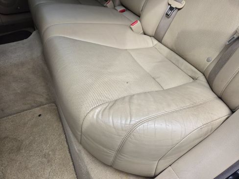 Used 2007 Lexus LS 460 RWD image 27