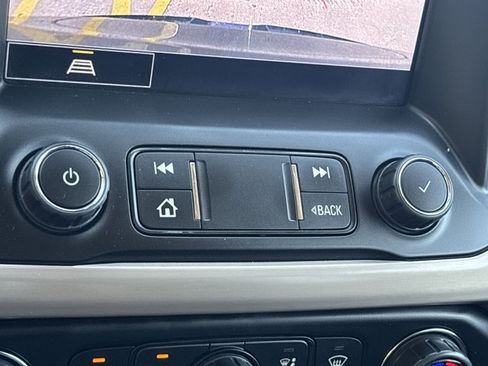 Used 2023 GMC Acadia Denali FWD image 37