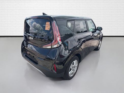 Used 2023 Kia Soul LX FWD image 8