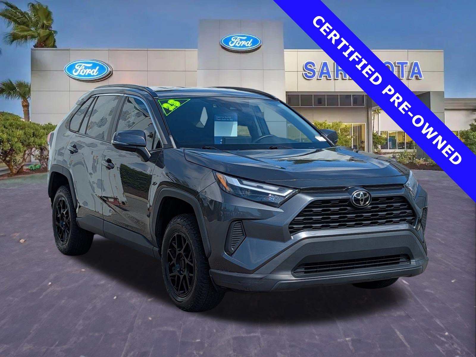 Used 2023 Toyota RAV4 XLE FWD image 1