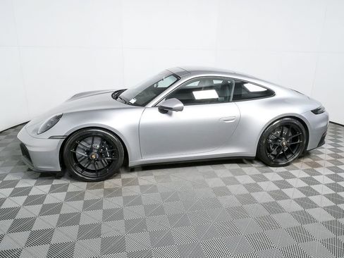 Used 2026 Porsche 911 Carrera GTS image 2