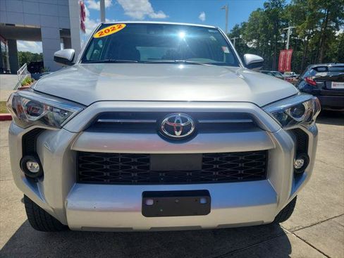 Certified 2022 Toyota 4Runner SR5 AWD/4WD image 10