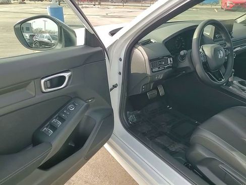 Used 2023 Honda Civic Sport image 13