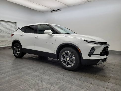 Used 2023 Chevrolet Blazer LT image 11