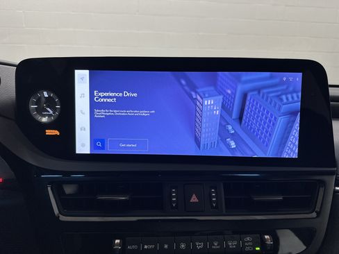 Certified 2025 Lexus ES 300h w/ Technology Package FWD image 24