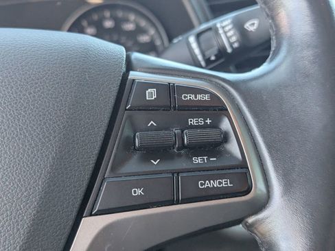 Used 2017 Hyundai Elantra SE w/ SE A/T Tech Package 03 image 19