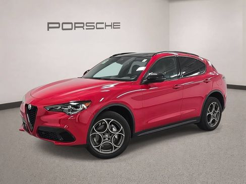 Used 2024 Alfa Romeo Stelvio Sprint RWD image 1