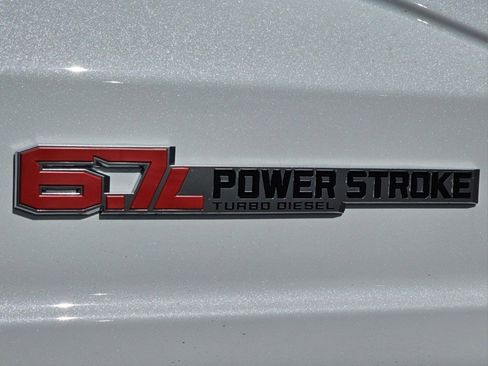Used 2024 Ford F250 Platinum w/ Tremor Off-Road Package AWD/4WD image 27