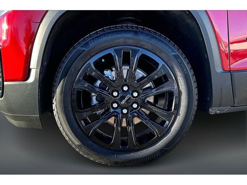 Used 2023 GMC Acadia SLE w/ Driver Convenience Package image 34