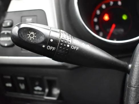 Used 2005 Toyota Matrix XR w/ Extra Value Pkg 2 image 25