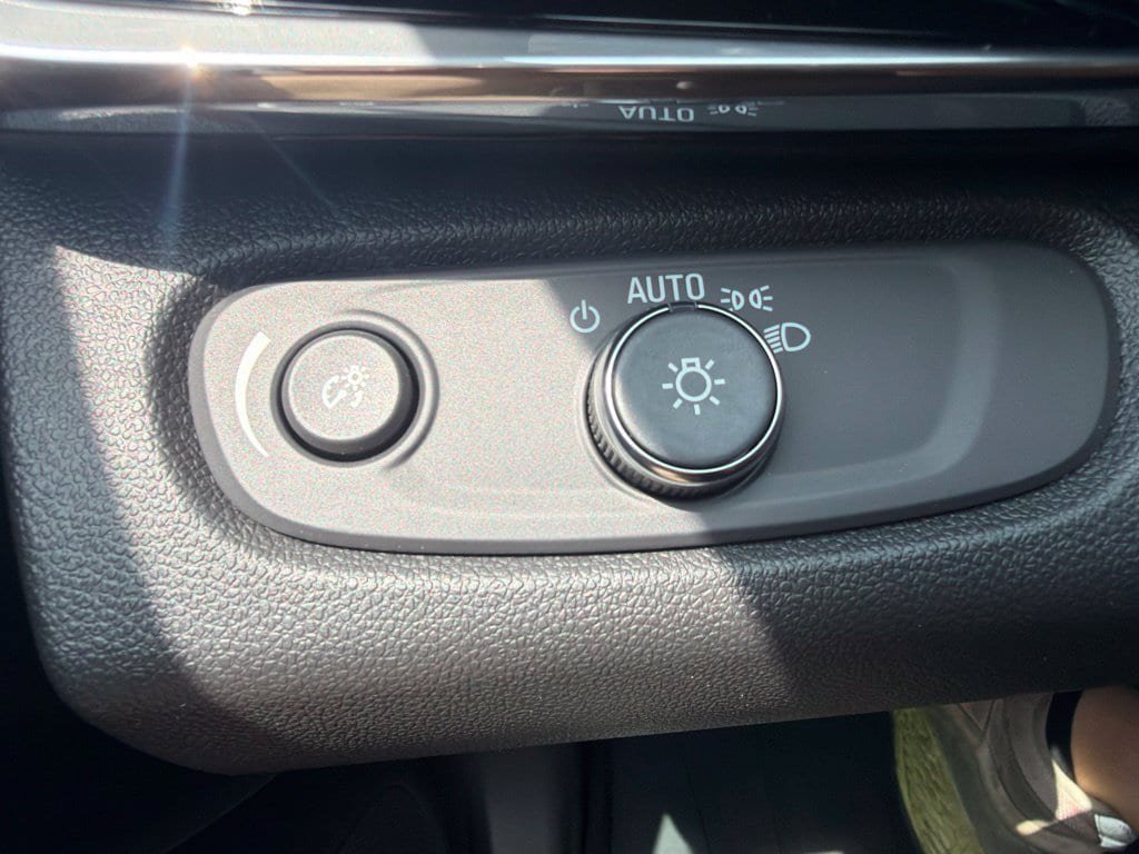 New 2026 Buick Envista Sport Touring w/ Convenience I Package FWD image 14