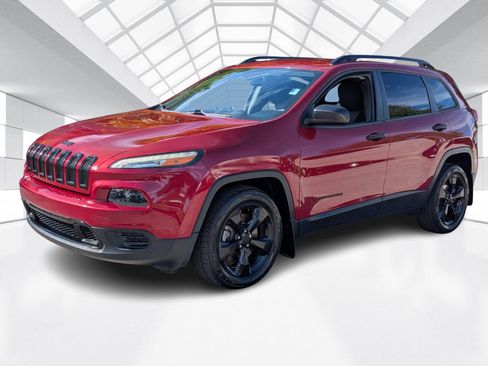 Used 2017 Jeep Cherokee Altitude image 3