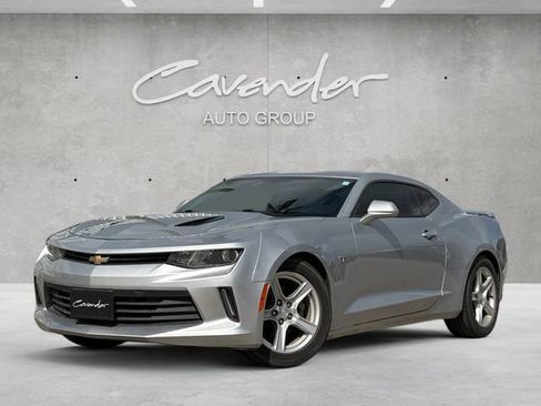 Used 2016 Chevrolet Camaro LT RWD image 1