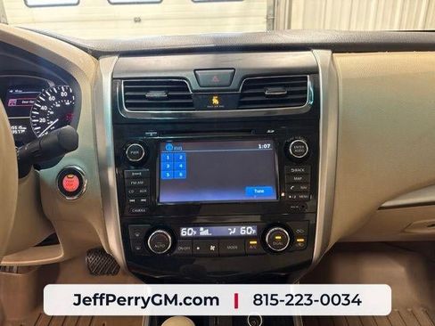Used 2013 Nissan Altima 3.5 SV w/ Navigation Pkg FWD image 13